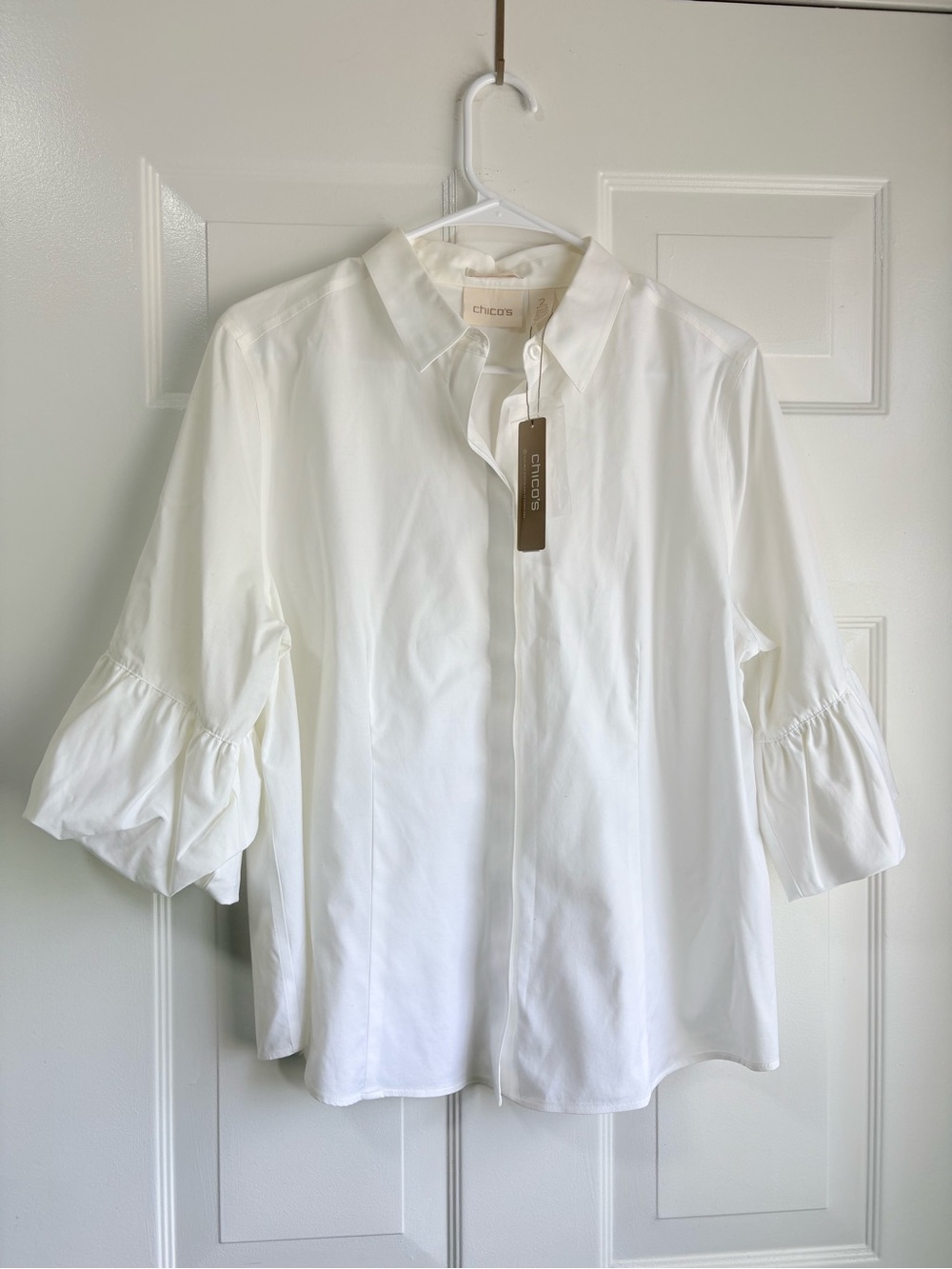 Chico's Classic White Button-Front Blouse Ruffle 3/4 Sleeves Chicos 2 Petite
